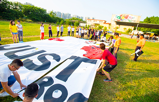 纳斯卡巨画主题团建绘出精彩超强团队协作